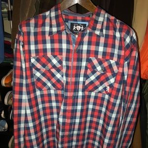 Lion’s Crest shirt